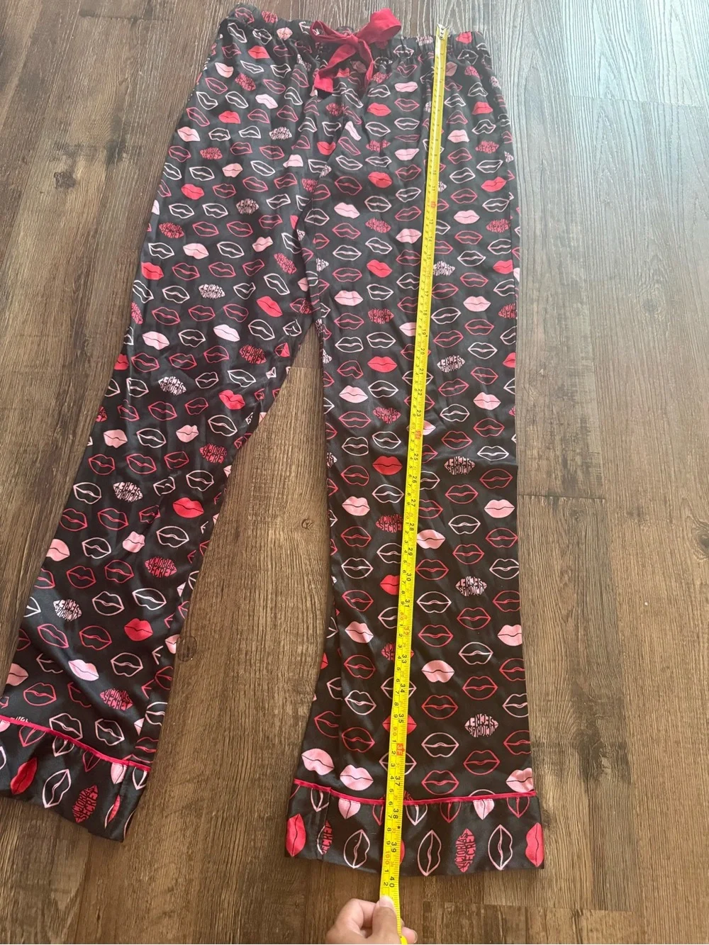Victoria's Secret Black Pajama Set with Pink & Red Lip Print